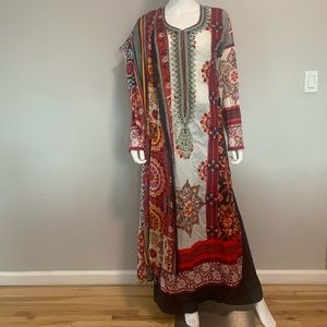 Embroidered Pakistani Shalwar Kameez